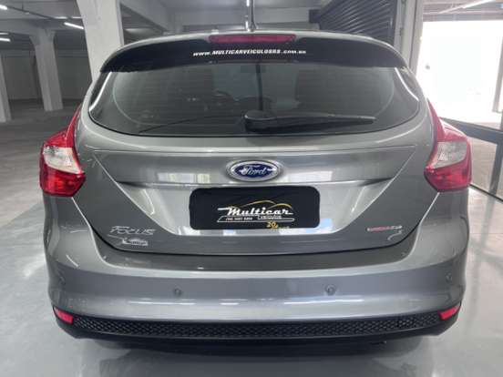 FORD-FOCUS-1.6 SE 16V FLEX 4P POWERSHIFT FORD-FOCUS-2014
