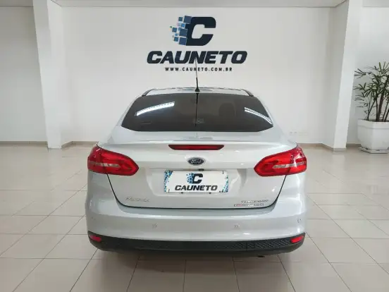FORD-FOCUS-2016
