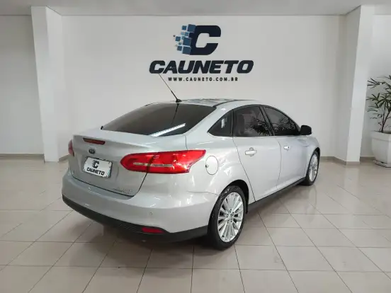 FORD-FOCUS-2.0 TITANIUM FASTBACK 16V FLEX 4P POWERSHIFT FORD-FOCUS-2016