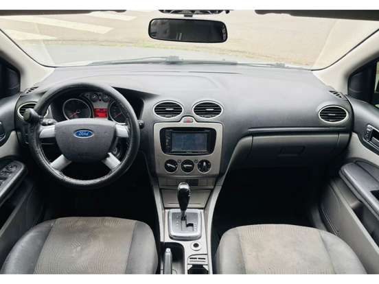 FORD-FOCUS-2.0 16V FLEX 4P AUTOMÁTICO FORD-FOCUS-2010