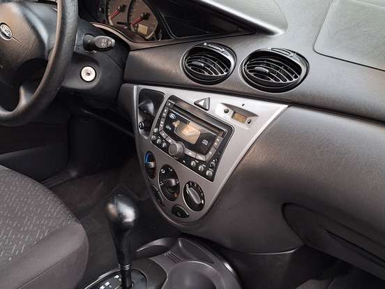 FORD-FOCUS-2.0 GLX 16V GASOLINA 4P AUTOMÁTICO FORD-FOCUS-2008