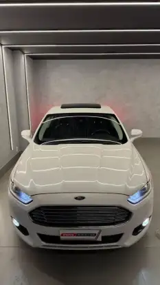 FORD-FUSION-2015
