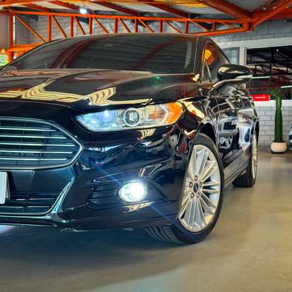 FORD-FUSION-2015