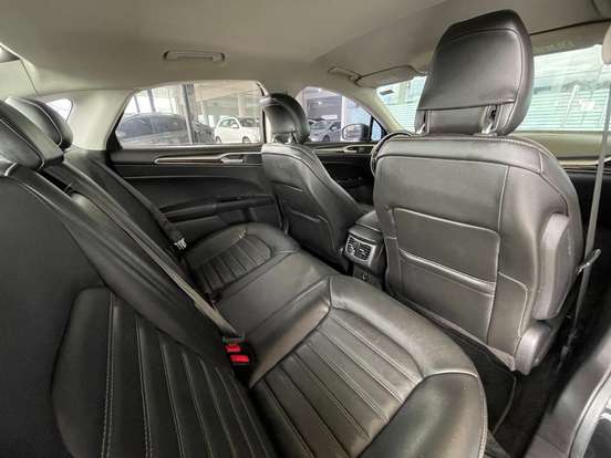 FORD-FUSION-2014