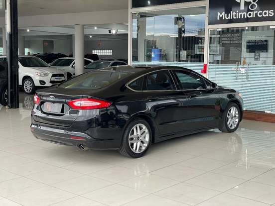 FORD-FUSION-2014