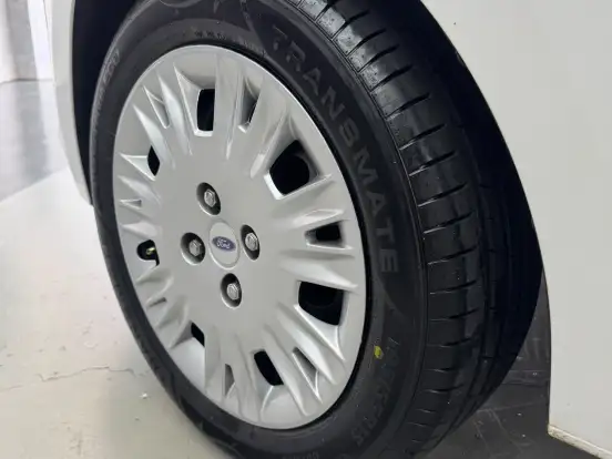 FORD-KA-1.5 TI-VCT FLEX SE PLUS SEDAN AUTOMÁTICO FORD-KA-2019