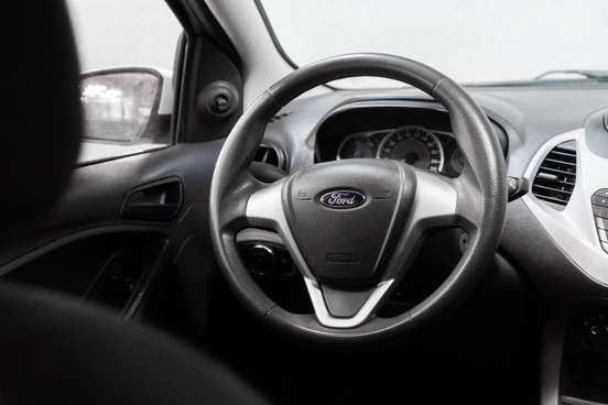 FORD-KA-2016