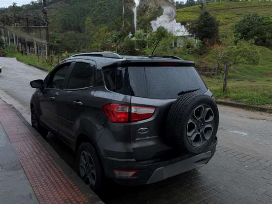FORD-ECOSPORT-2020