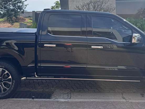FORD-F-150-5.0 V8 GASOLINA CD PLATINUM FX4 AUTOMÁTICO FORD-F-150-2023
