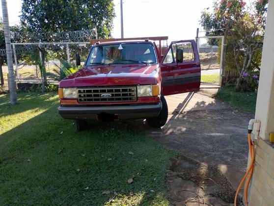 Ford F-4000 3.9 Turbo Intercooler Diesel 2P Manual