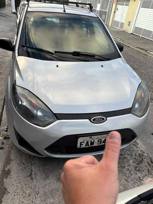 FORD-FIESTA-2012