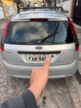 FORD-FIESTA-2012