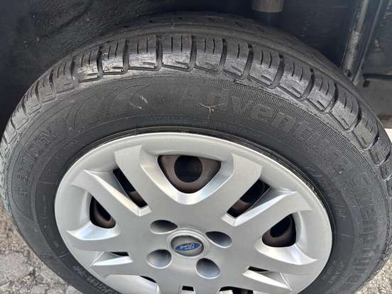 FORD-FIESTA-2012