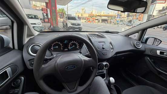 FORD-FIESTA-2015