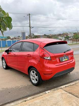FORD-FIESTA-2015