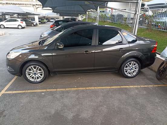 FORD-FOCUS-2.0 GLX 16V FLEX 4P AUTOMÁTICO FORD-FOCUS-2013