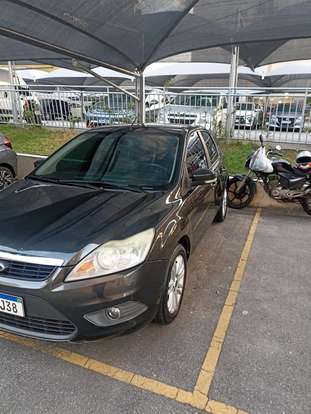 FORD-FOCUS-2013