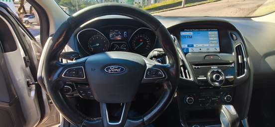 FORD-FOCUS-2017