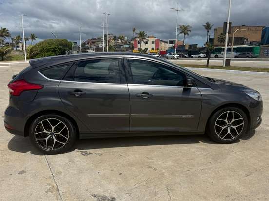 FORD-FOCUS-2016