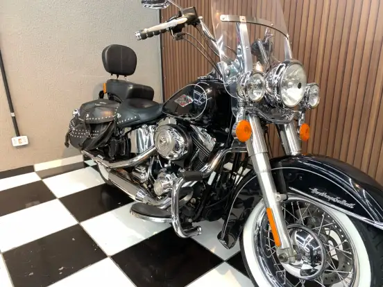 HARLEY-DAVIDSON-SOFTAIL HERITAGE CLASSIC HARLEY-DAVIDSON-SOFTAIL HERITAGE CLASSIC-2015