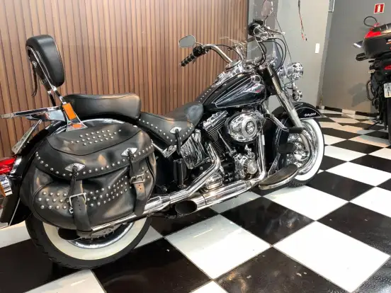 HARLEY-DAVIDSON-SOFTAIL HERITAGE CLASSIC HARLEY-DAVIDSON-SOFTAIL HERITAGE CLASSIC-2015