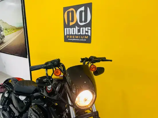 HARLEY-DAVIDSON-SPORTSTER IRON 883-2012