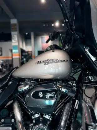 HARLEY-DAVIDSON-STREET GLIDE HARLEY-DAVIDSON-STREET GLIDE-2017