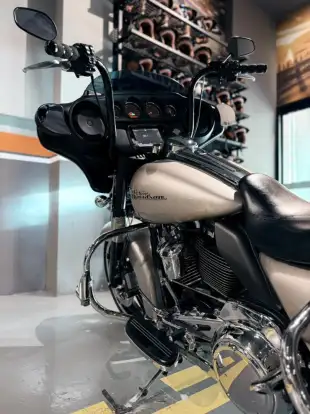 HARLEY-DAVIDSON-STREET GLIDE-2017