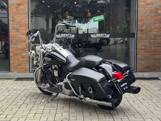 HARLEY-DAVIDSON-ROAD KING CLASSIC HARLEY-DAVIDSON-ROAD KING CLASSIC-2015