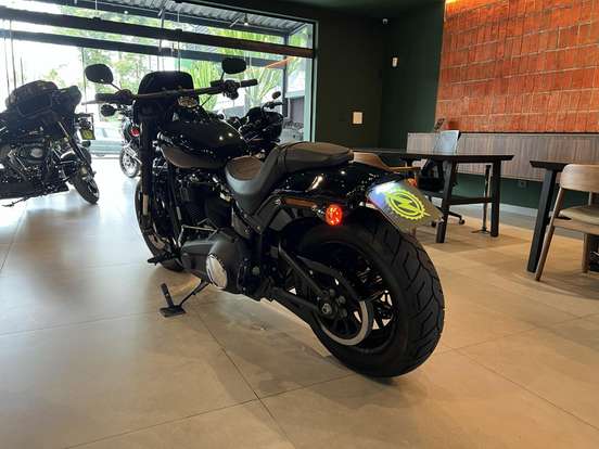 HARLEY-DAVIDSON-SOFTAIL FAT BOB 107 HARLEY-DAVIDSON-SOFTAIL FAT BOB 107-2019