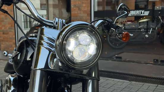 HARLEY-DAVIDSON-SOFTAIL FAT BOY-2014