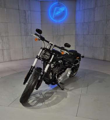 HARLEY-DAVIDSON-SOFTAIL BREAKOUT 114-2021