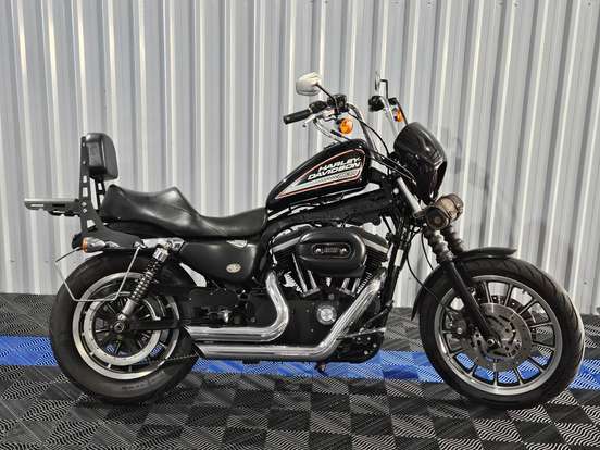 HARLEY-DAVIDSON-SPORTSTER 883 ROADSTER-2011