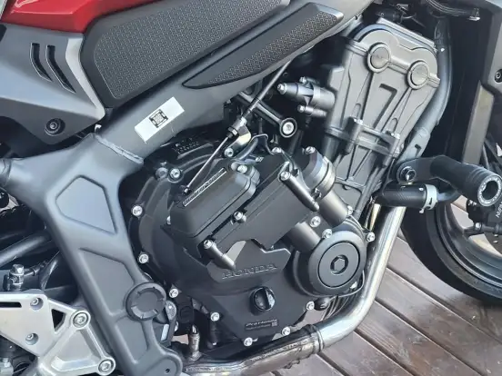 HONDA-CB 650R E-CLUTCH HONDA-CB 650R E-CLUTCH-2026