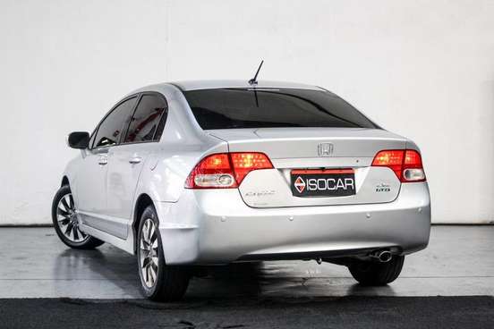HONDA-CIVIC-2011