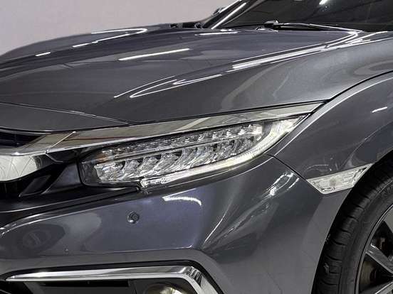 HONDA-CIVIC-2021