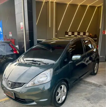 HONDA-FIT-2009