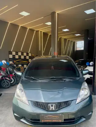 HONDA-FIT-2009