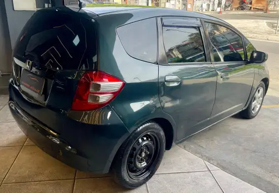 HONDA-FIT-2009