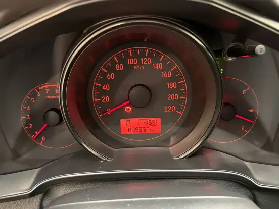 HONDA-FIT-2014