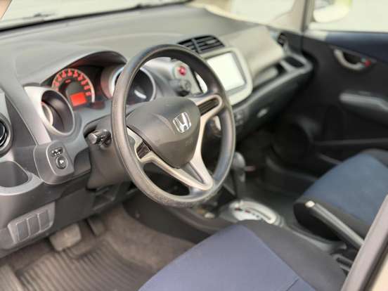 HONDA-FIT-2013