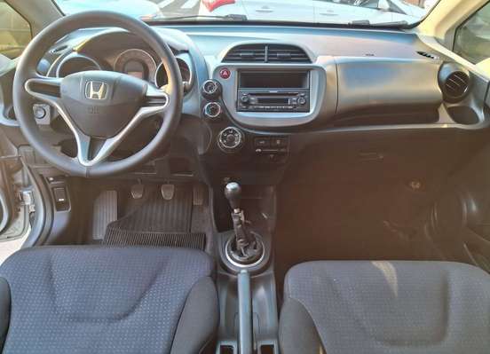 HONDA-FIT-2010