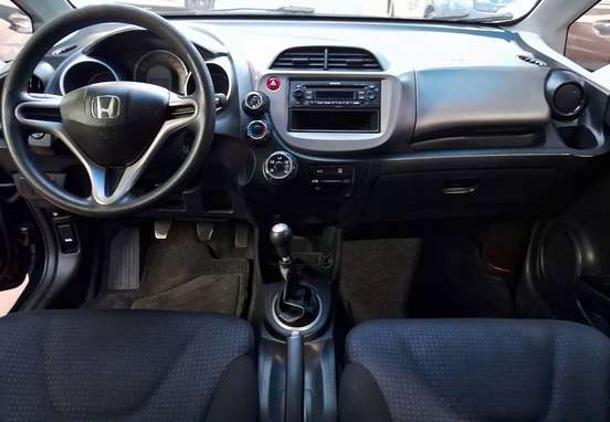 HONDA-FIT-2011