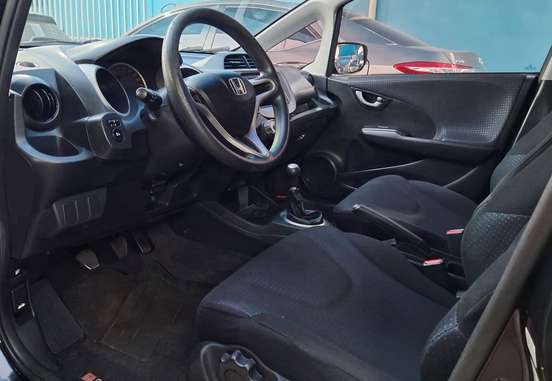 HONDA-FIT-2011