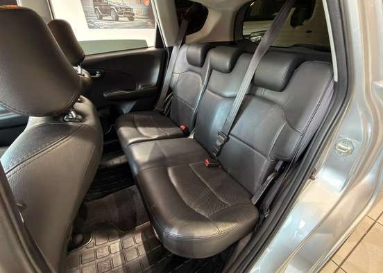 HONDA-FIT-2011