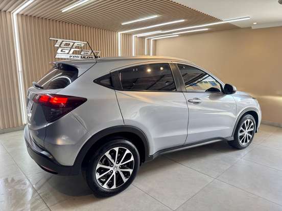 HONDA-HR-V-2021