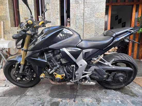 HONDA-CB 1000R-2012