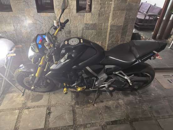 HONDA-CB 1000R-2012