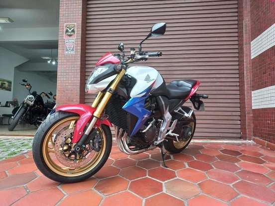 HONDA-CB 1000R-2014