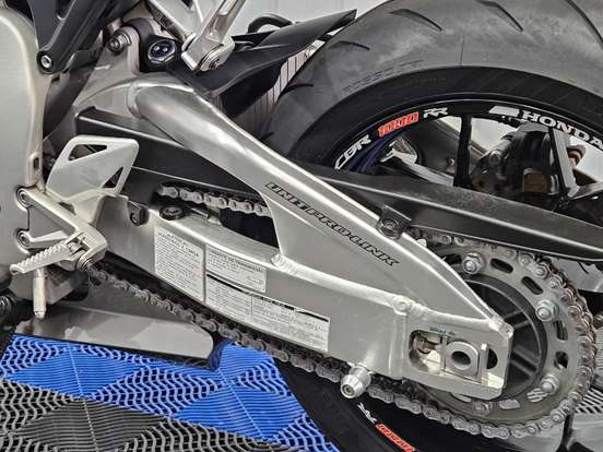 HONDA-CBR 1000RR FIREBLADE HONDA-CBR 1000RR FIREBLADE-2012
